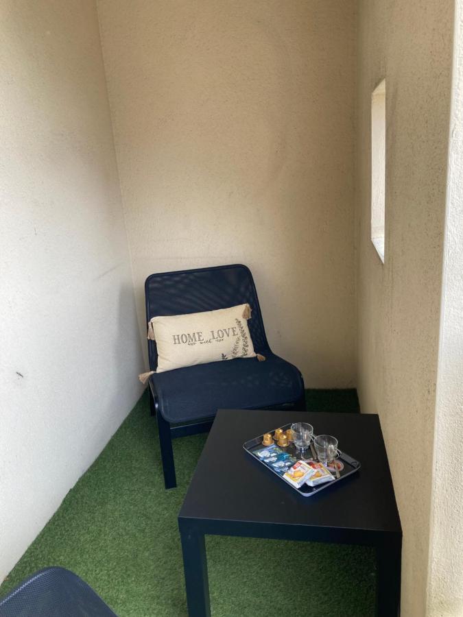 Charmant T2 Sur Ile De Nantes Avec Parking Et Balcon Екстер'єр фото