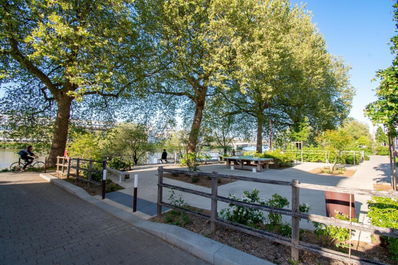 Charmant T2 Sur Ile De Nantes Avec Parking Et Balcon Екстер'єр фото